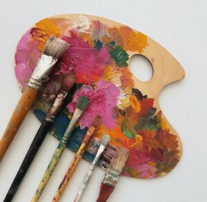 a purse with a flower design